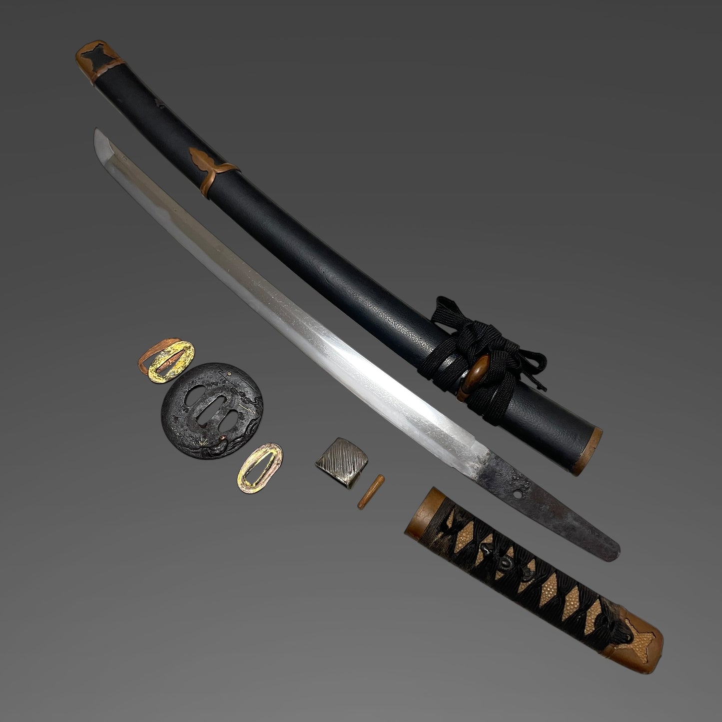 Handachi Koshirae Wakizashi 半太刀拵脇差, Copper Fittings, Tsukimirojin-Tsuba 月見老人鍔