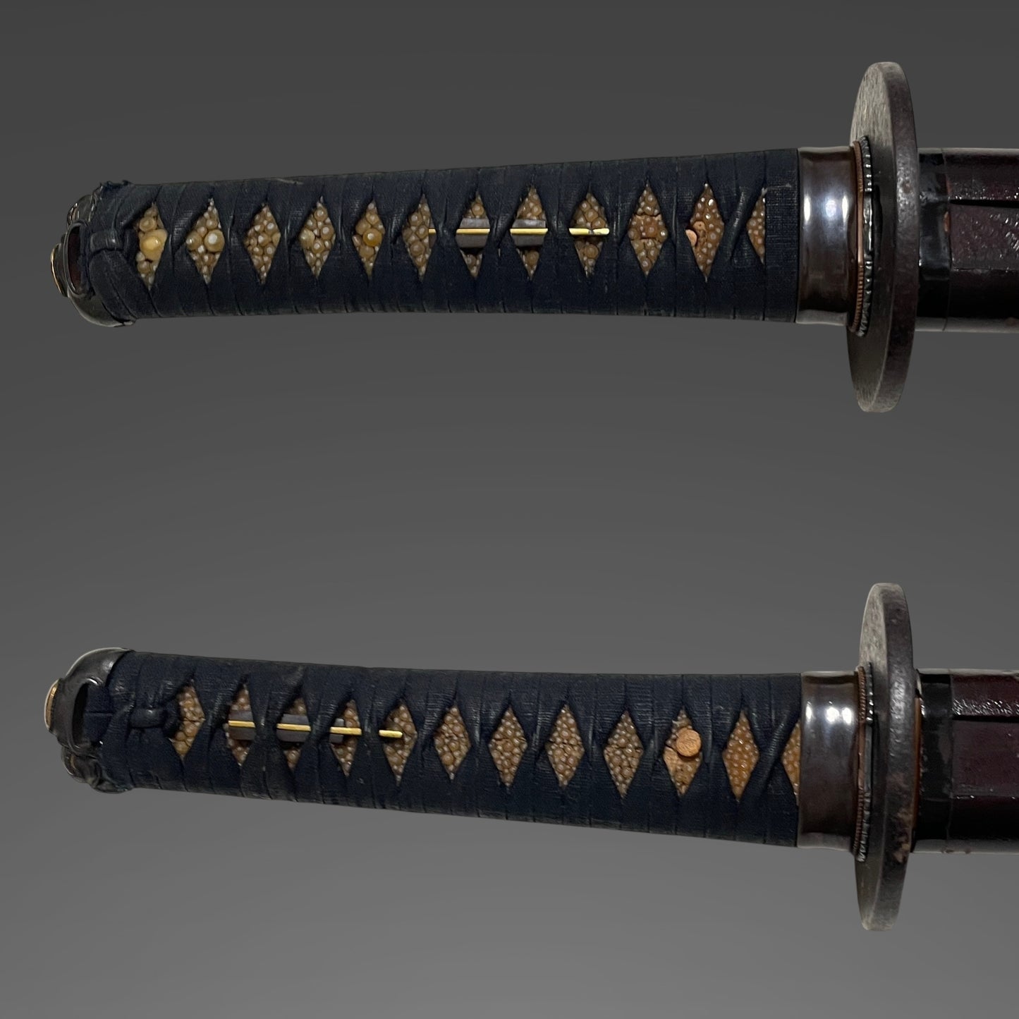 Elephant Kashira Wakizashi, Yamatonokami Yoshimichi 大和守吉道 signed,  Early Edo period