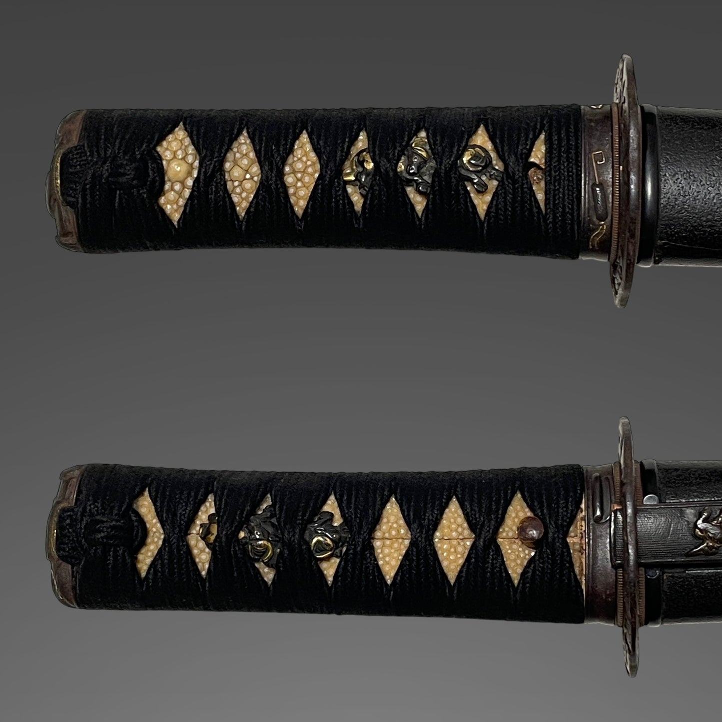 Fujiwara Toyoyuki 藤原豊行 signed Shobuzukuri Wakizashi, Dragon Tsuba, with Kozuka