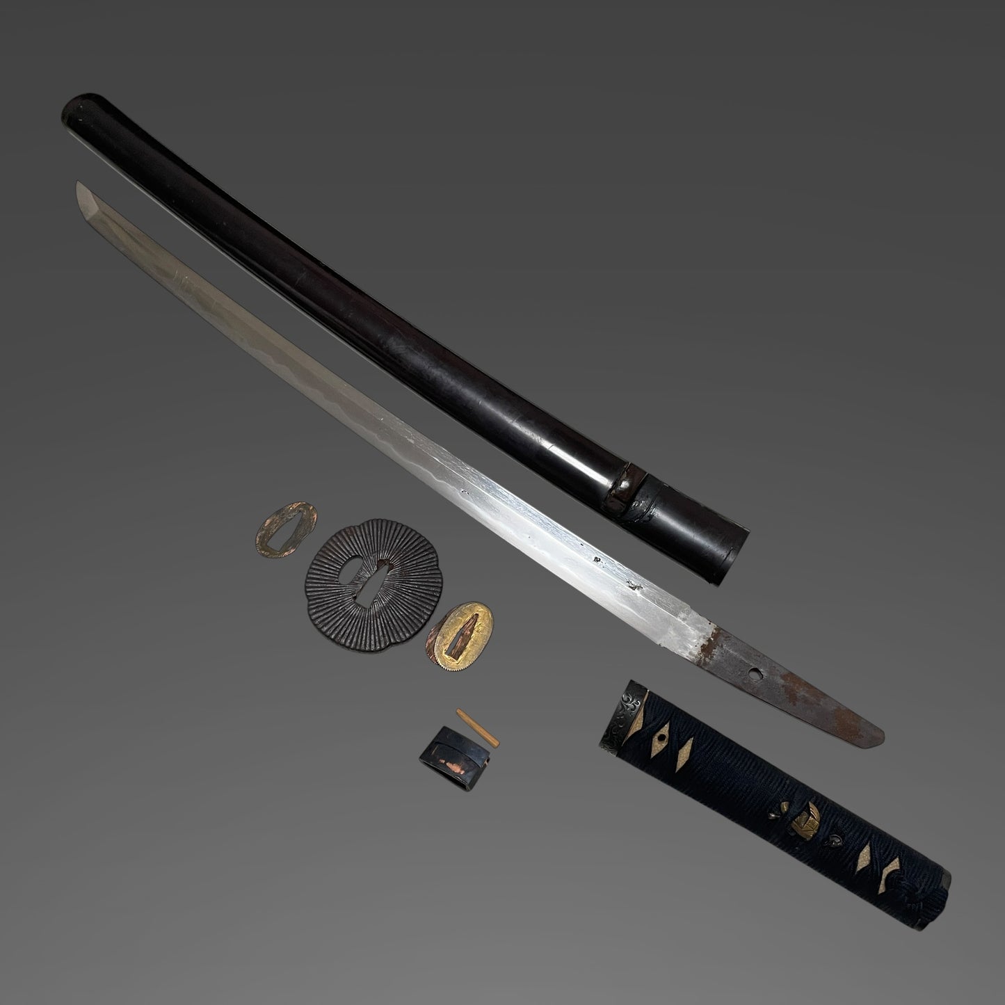 Short Wakizashi, Amidayasuri Tsuba, Edo period mumei