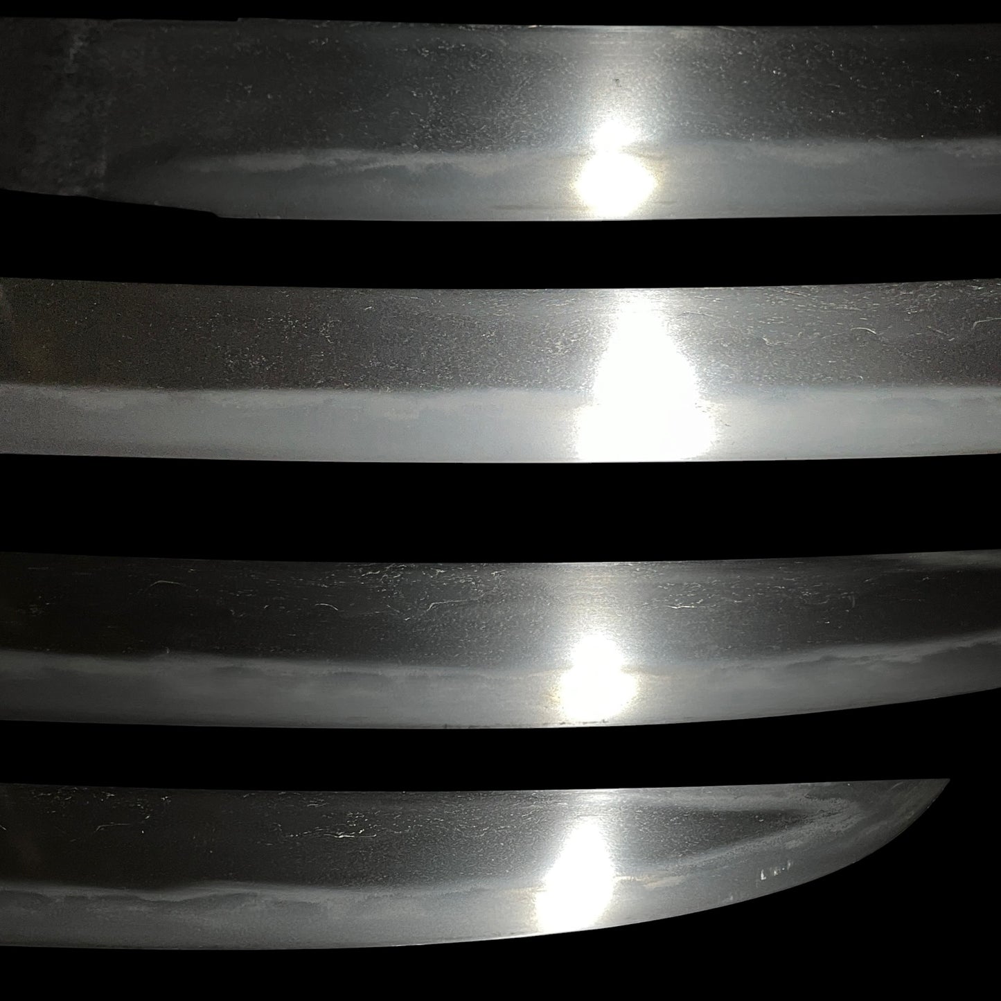 Radensaya 螺鈿鞘 Wide Hirazukuri Wakizashi, Izuminokami Kanesada signed, Plum Fittings