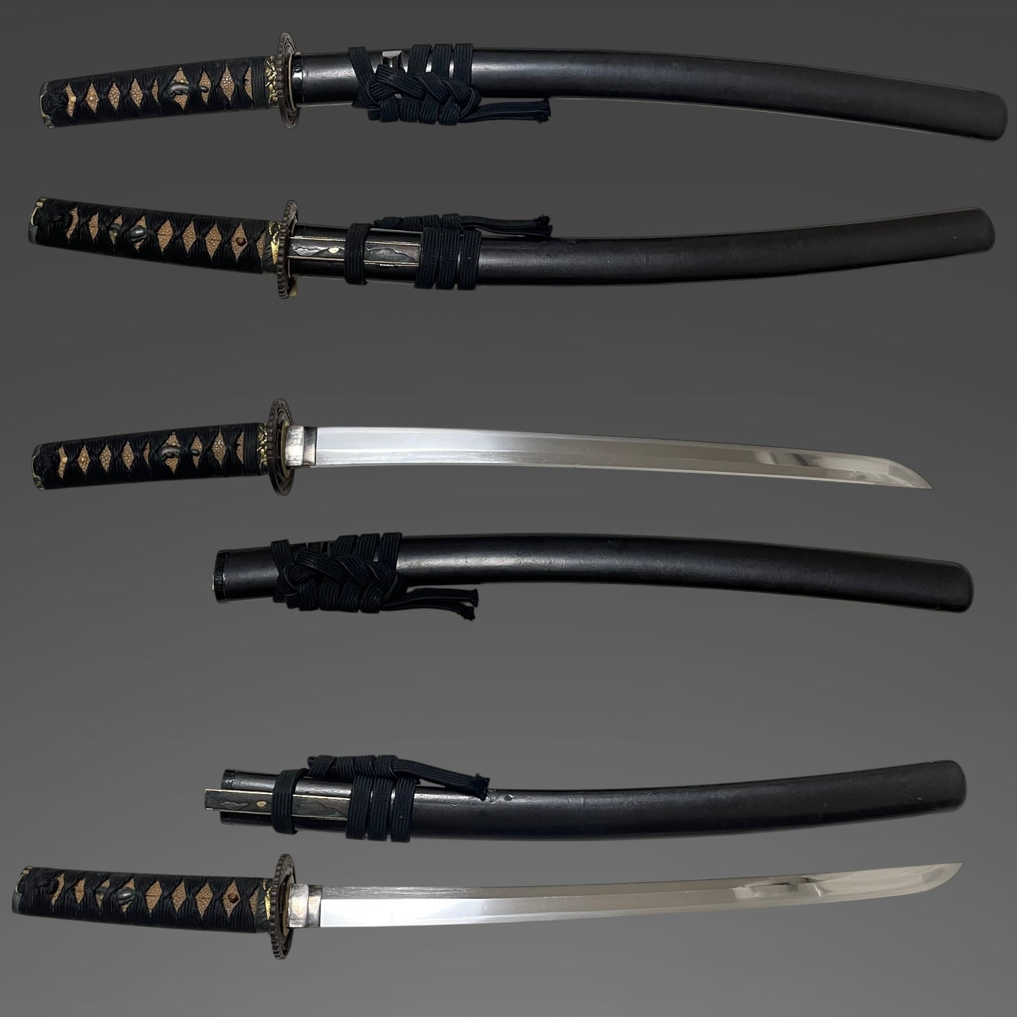 Munetsugu 宗次 signed Wakizashi, Mt.Fuji Kozuka,  Catfish Menuki, Edo period