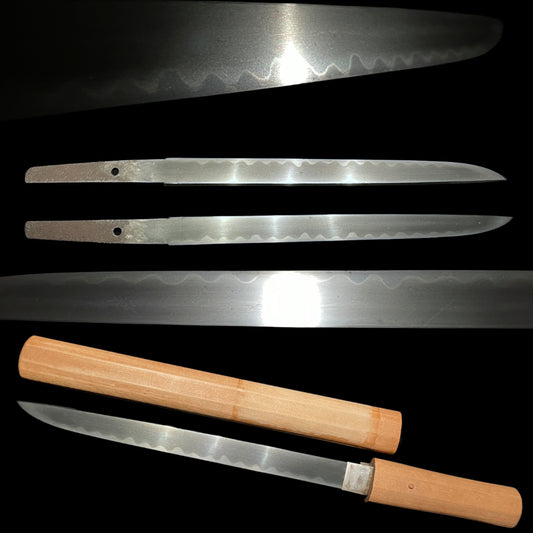 Gunome-Hamon 互目刃文 Tanto, Thick and Straight blade, Edo period mumei