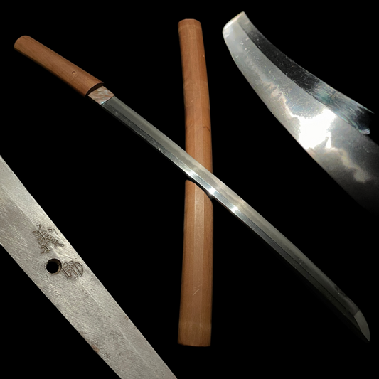 Gisuke 義助 signed Wakizashi in Shirasaya, Edo period