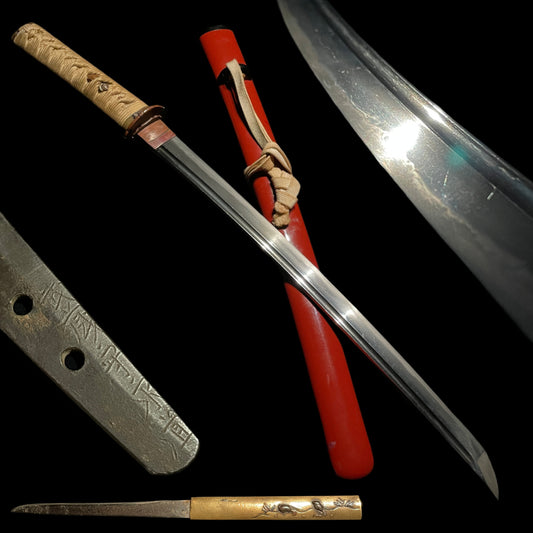 Red Wakizashi with Bras KOZUKA, Musashinokami Nagamichi 武蔵守永道 signed, Edo Period