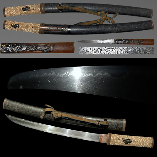 Sukesada 祐定 signed Aikuchi Koshirae Sunnobi-TANTO, Copper Fittings with Kozuka