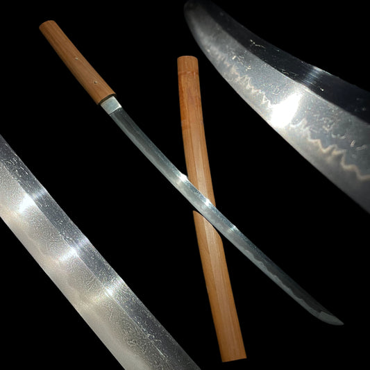 Gunome Hamon Wakizashi, KOTO Muromachi period, Oosuriage Mumei