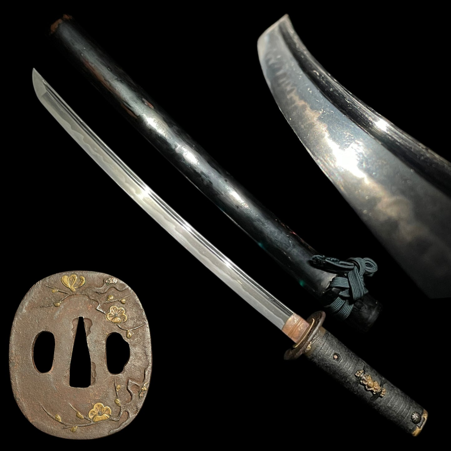 Plum TSUBA Short Wakizashi, Komedawara 米俵 Fuchi Edo period mumei