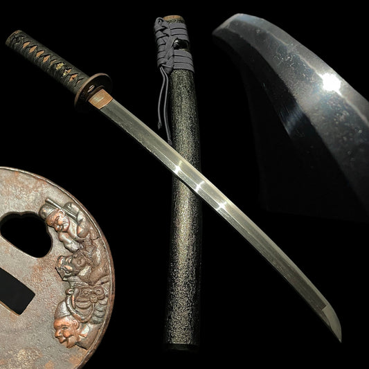 Black Suguha Wakizashi, Jinbutsu-Tsuba 人物図鍔, Edo period mumei