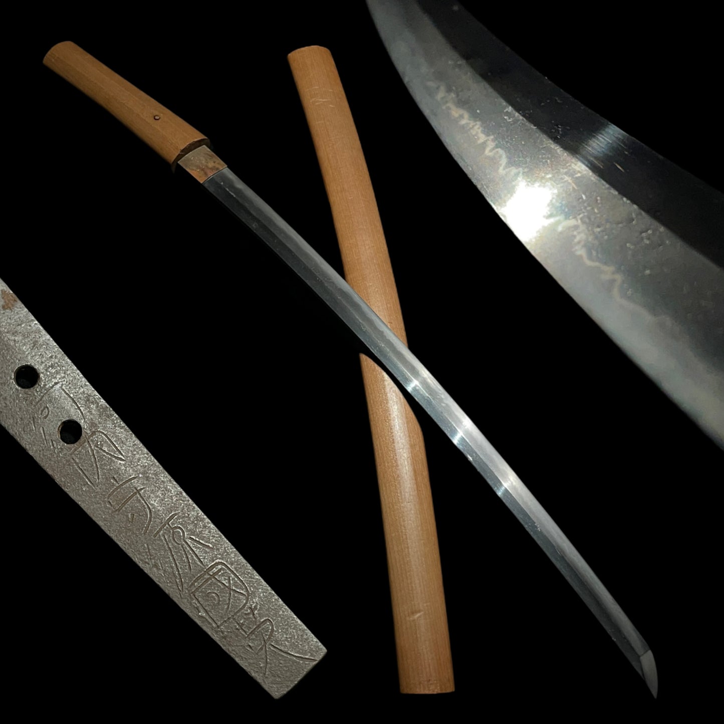 Kawachinokami Kunihide signed Long WAKIZASHI, Early Edo period