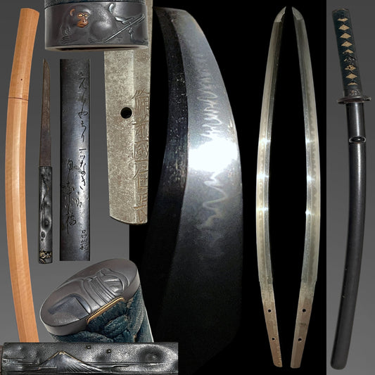 Bizenkokuosa 備前国長 signed Wakizashi, Monkey Fuchi, Mt.Fuji Kozuka, Muromachi period
