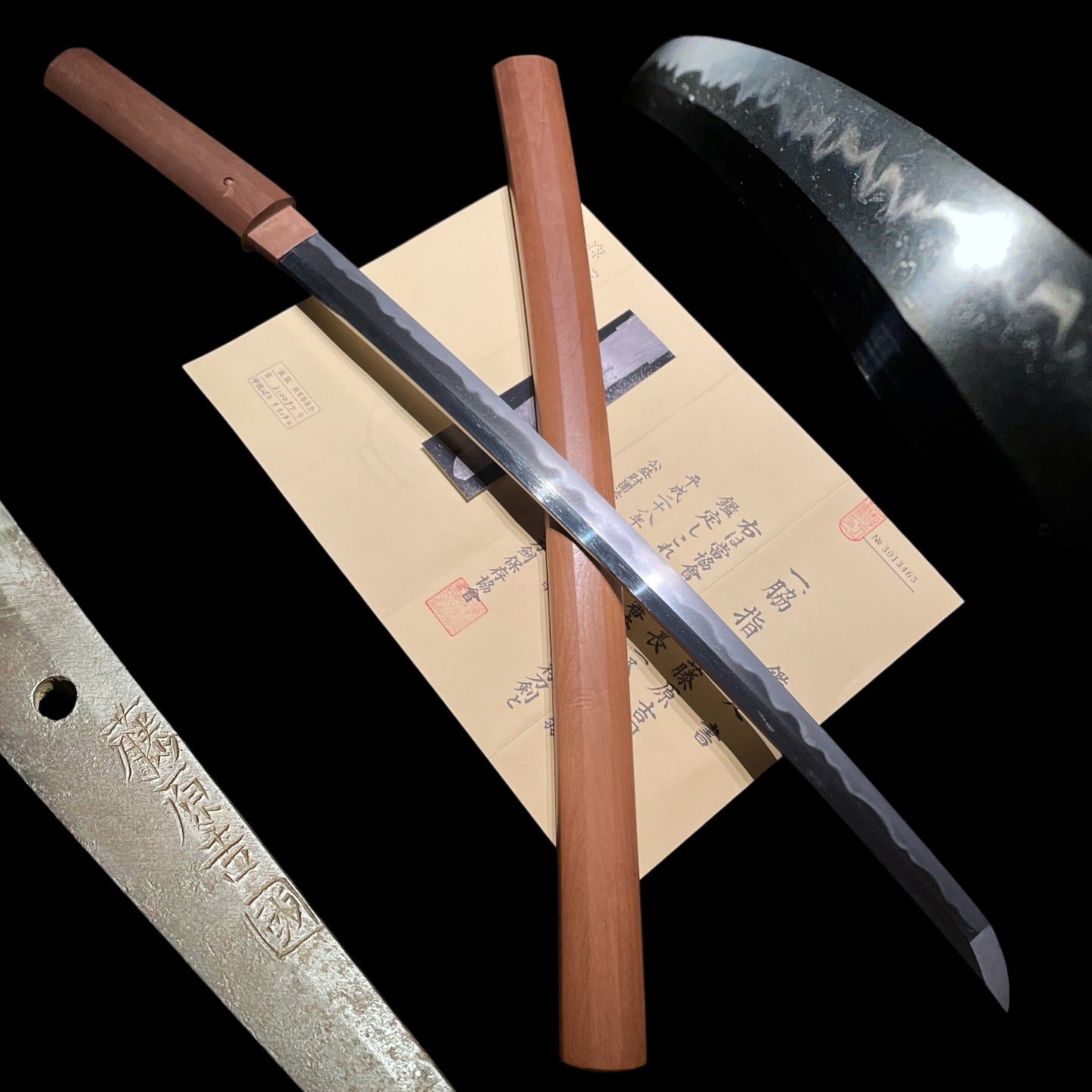 Fujiwara Yoshikuni 藤原吉国 Long Wakizashi, Early Edo period, NBTHK Certificate