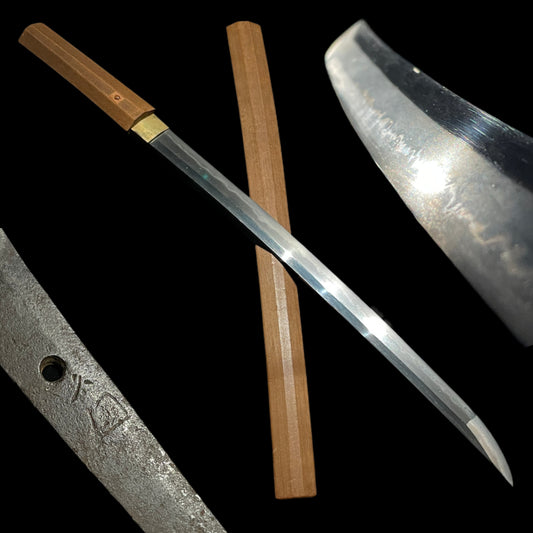 Ookissaki Wakizashi in Shirasaya, 久國 Hisakuni signed, Edo period