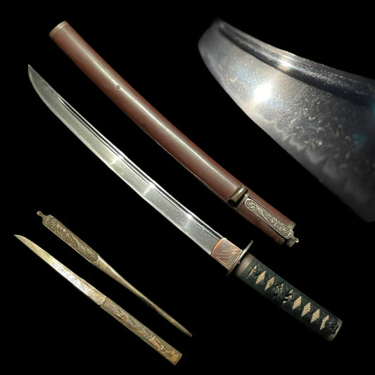 Wide Hirazukuri Wakizashi with Kozuka Kogai, Edo period mumei