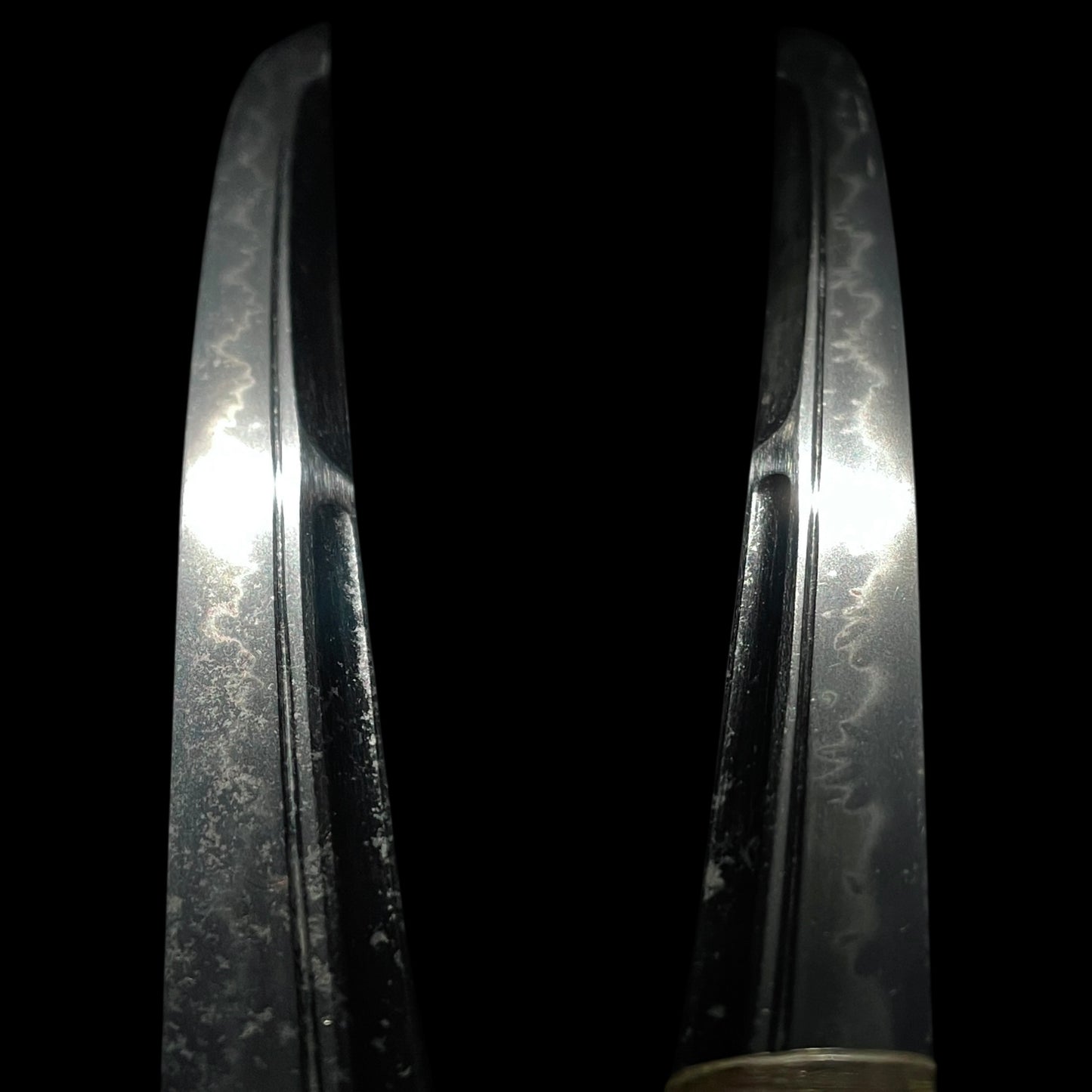 Kawarizukuri 変造り TANTO, with Kozuka Kogai, Natanenurisaya 菜種塗鞘, Edo period signed