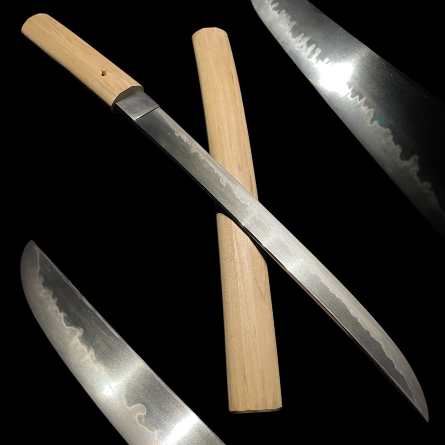 ONIBOCHO 鬼包丁 Hirazukuri Wakizashi, Very Wide Blade, Toranba 濤乱刃, Edo period