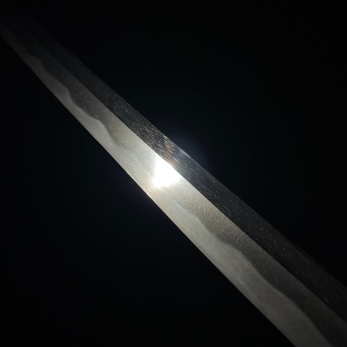 Notare-Hamon 湾れ刃文 Short Wakizashi in Shirasaya, Edo period mumei