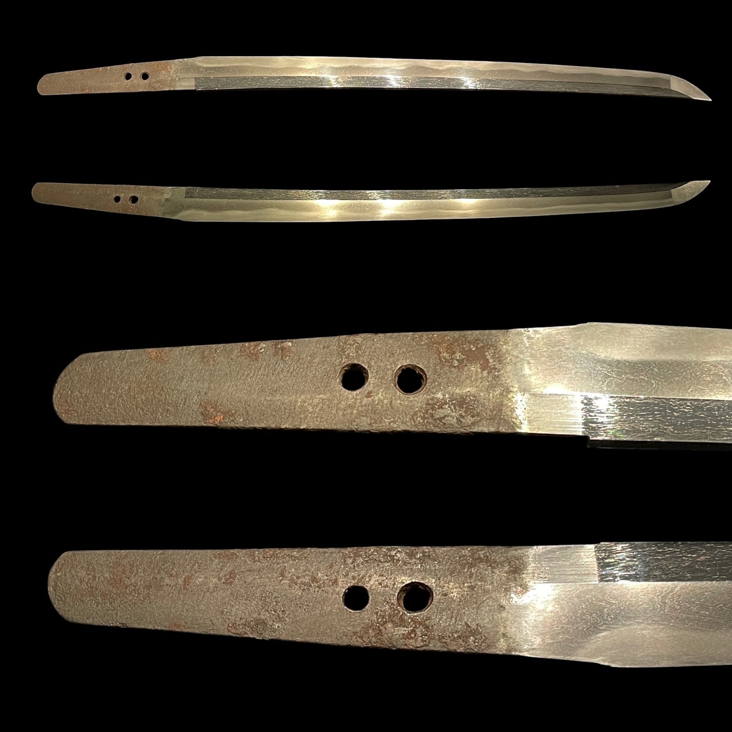 Notare-Hamon 湾れ刃文 Short Wakizashi in Shirasaya, Edo period mumei