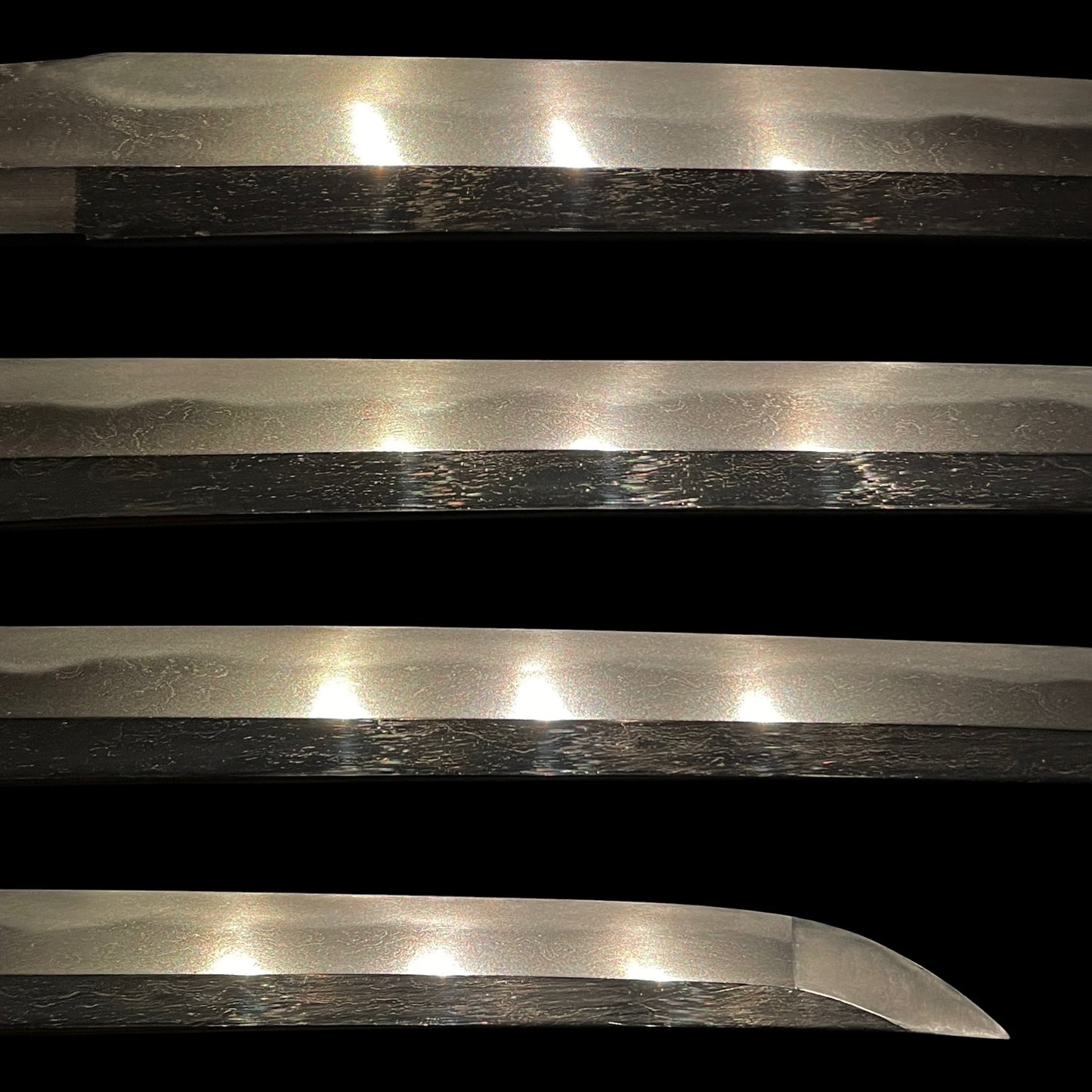 Notare-Hamon 湾れ刃文 Short Wakizashi in Shirasaya, Edo period mumei