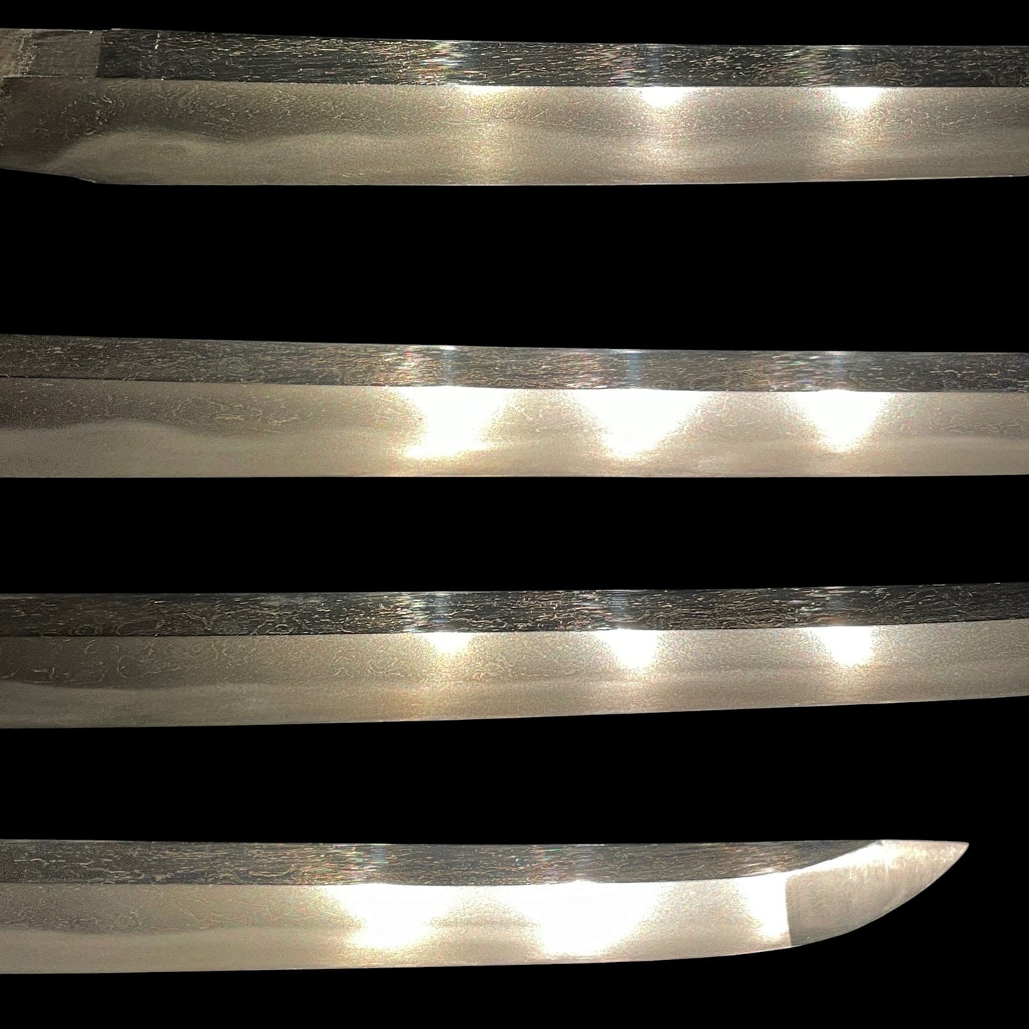 Notare-Hamon 湾れ刃文 Short Wakizashi in Shirasaya, Edo period mumei