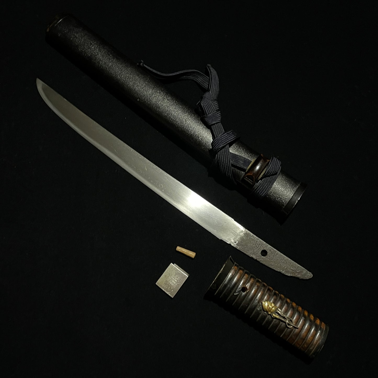 Nobukuni Nyudo 信國入道, Aikuchi Koshirae TANTO, Muromachi period, with Shirasaya