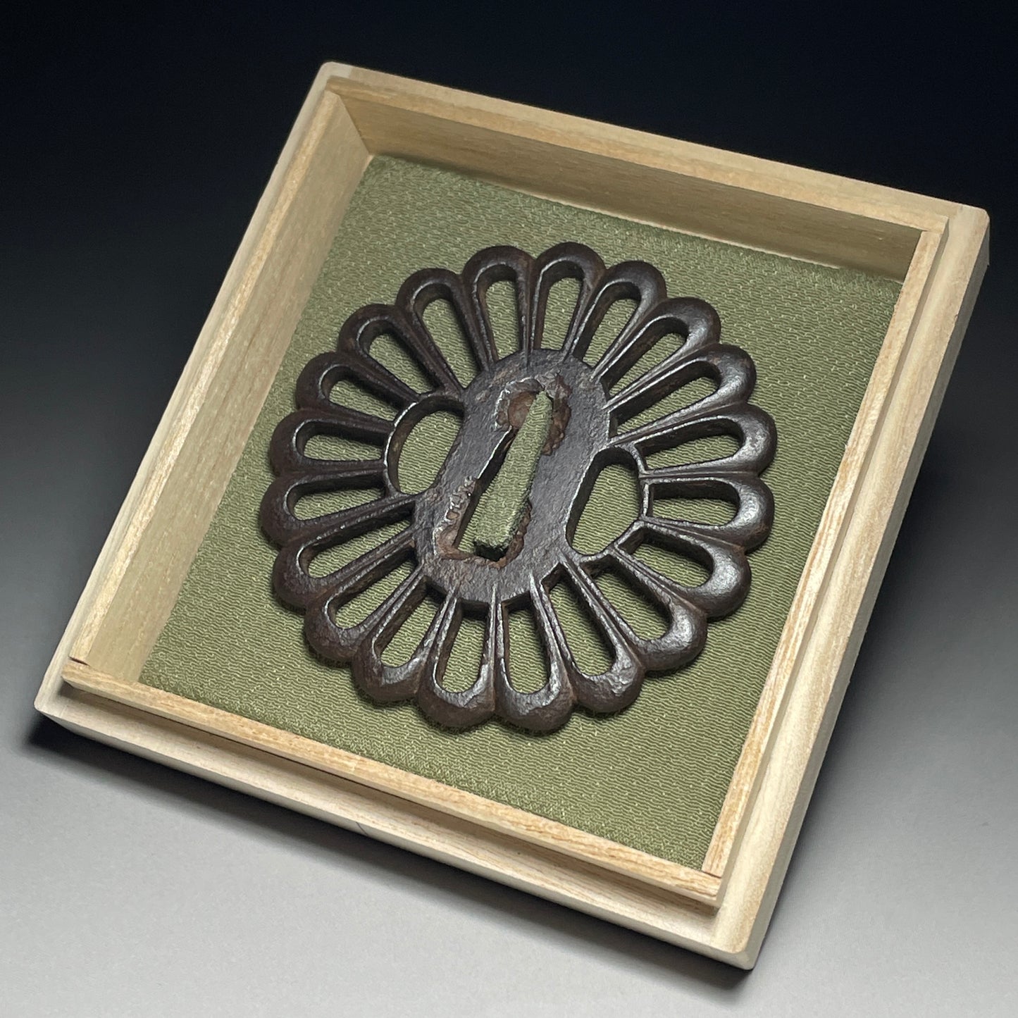 Tsuba BOX Kiribako