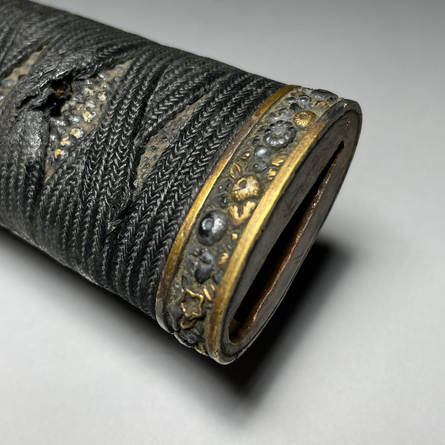 Black Tsuka Handle For KATANA, Edo period, Urushi ray skin