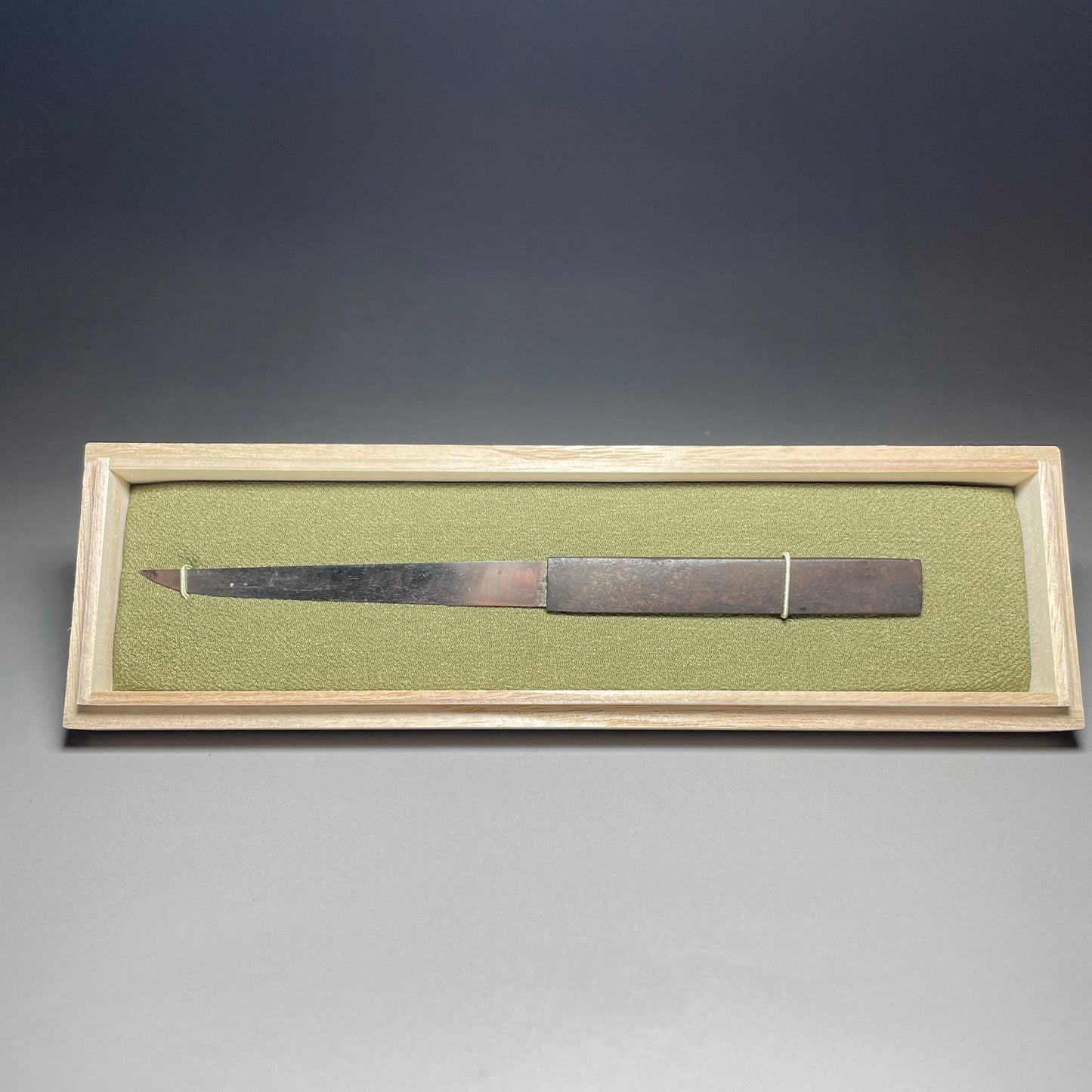 Cicada Kozuka, Signed blade, Iron back, Edo period, with BOX