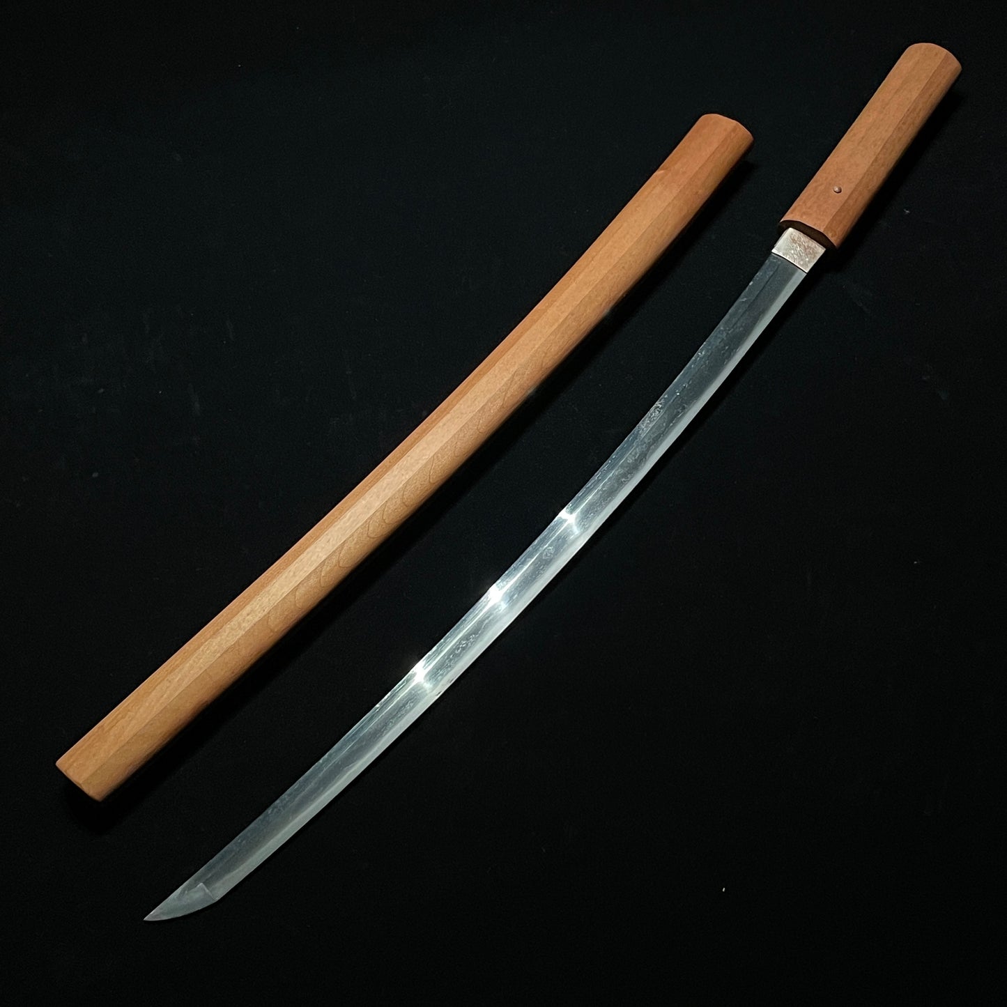 Tadamitsu Long Wakizashi, Late Muromachi period, Katateuchi