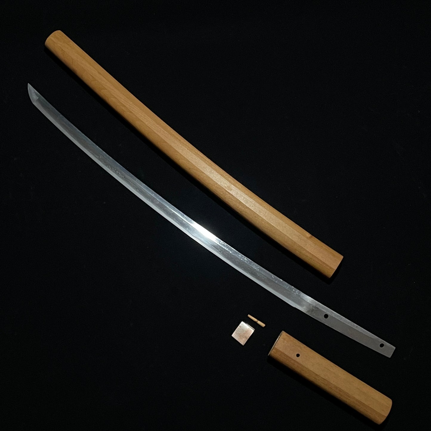 Tadamitsu Long Wakizashi, Late Muromachi period, Katateuchi