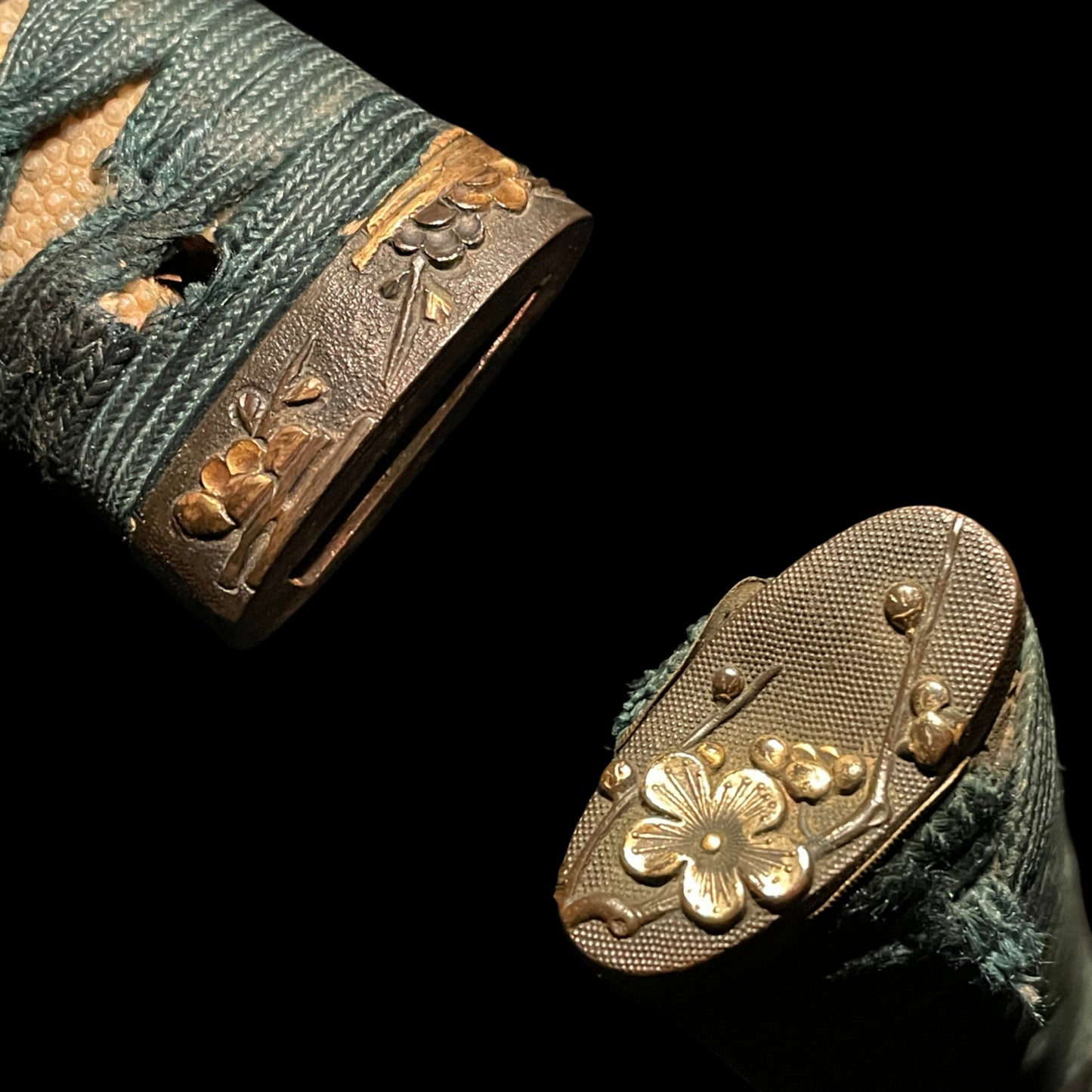 KATAKIRIHA-ZUKURI Kaifuto Wakizashi, with KOZUKA, Edo period mumei