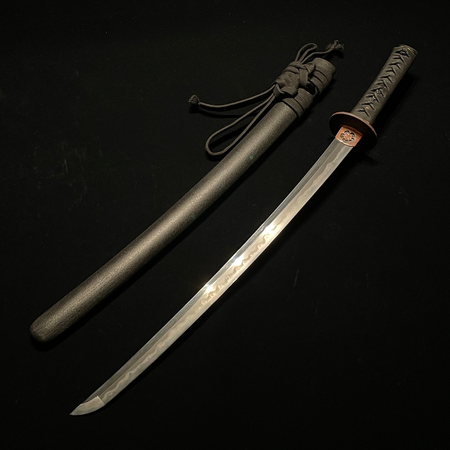 Midareba Black WAKIZASHI, Edo period mumei, Sukashi Habaki