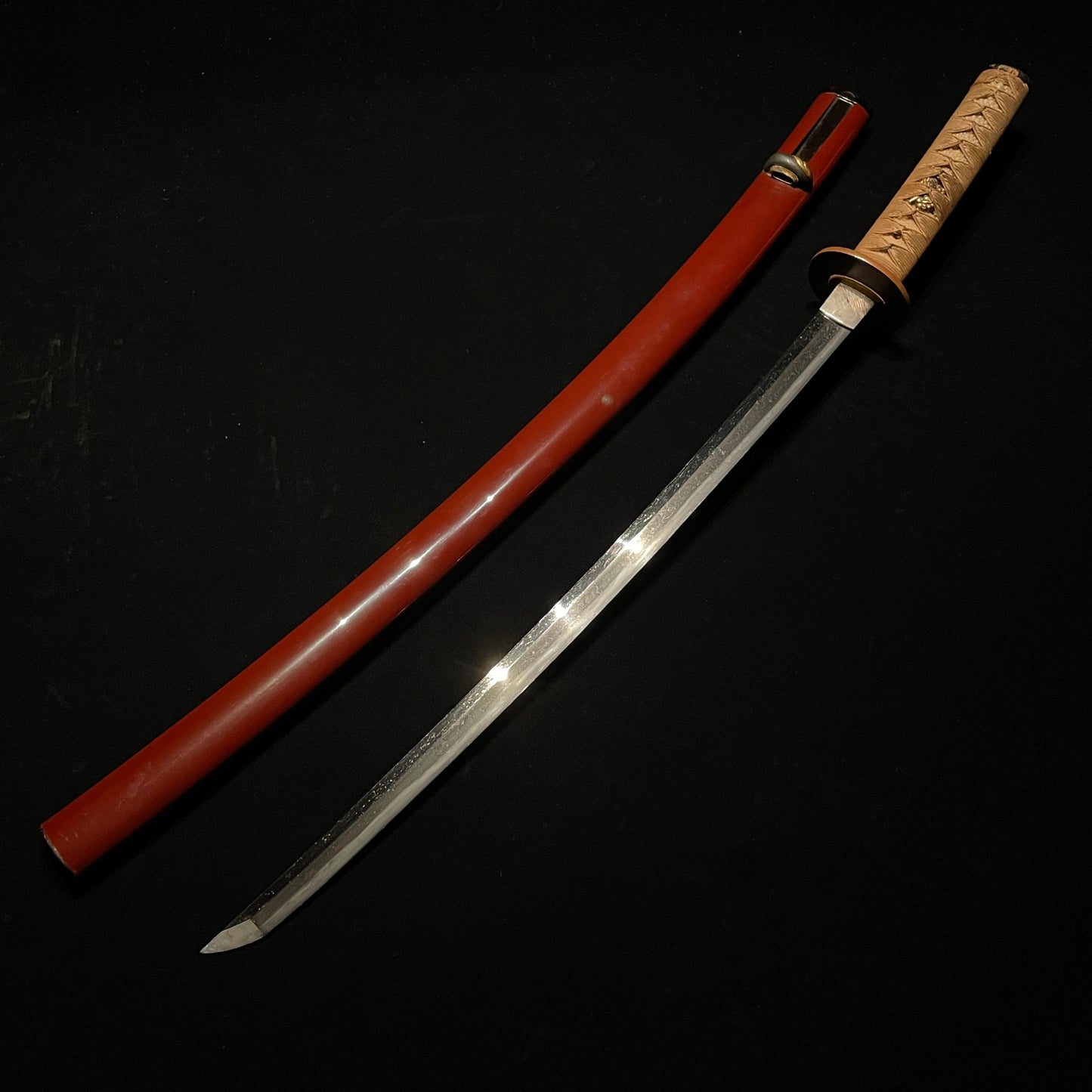 Red Wakizashi, Iganokami Kinmichi, High Grade Fittings, Edo period