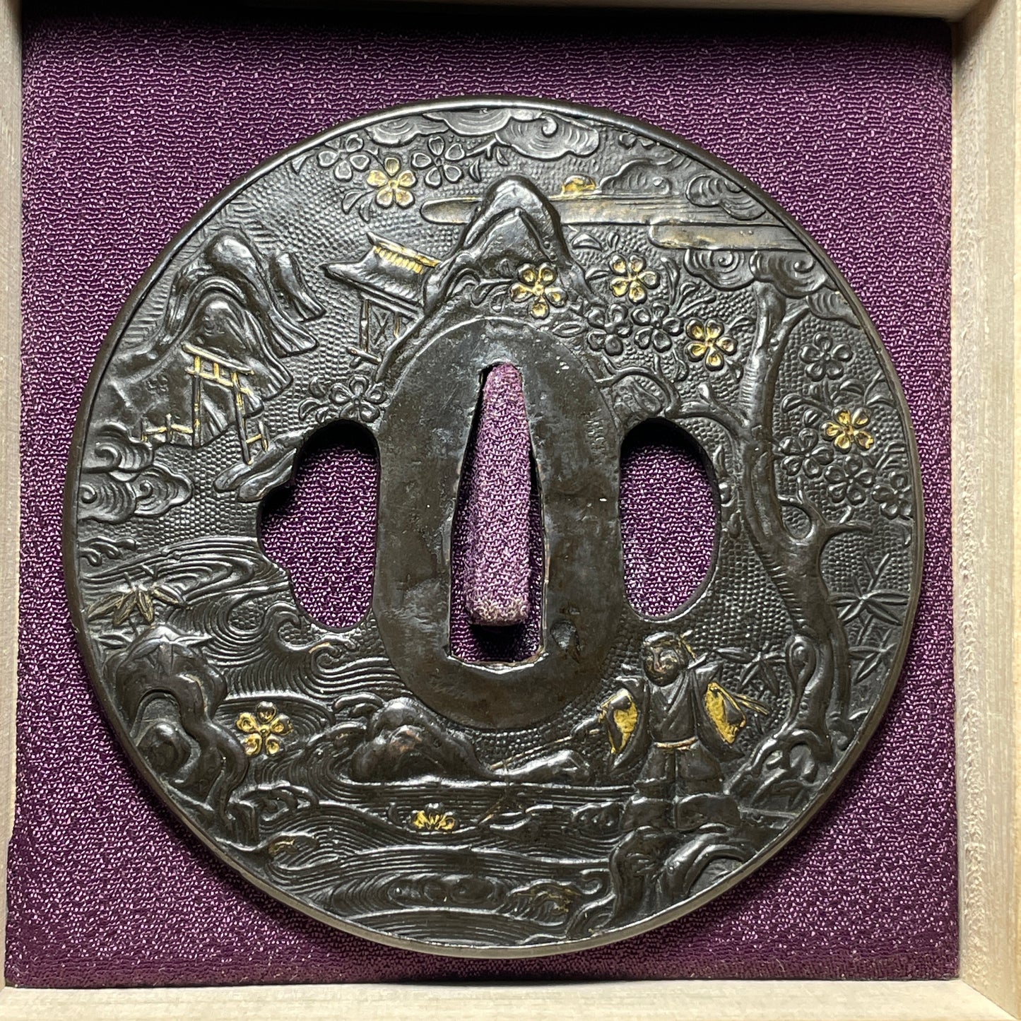 Kagamishi Sanmai Large TSUBA, Shakudo back, 86x85mm Edo period, with BOX