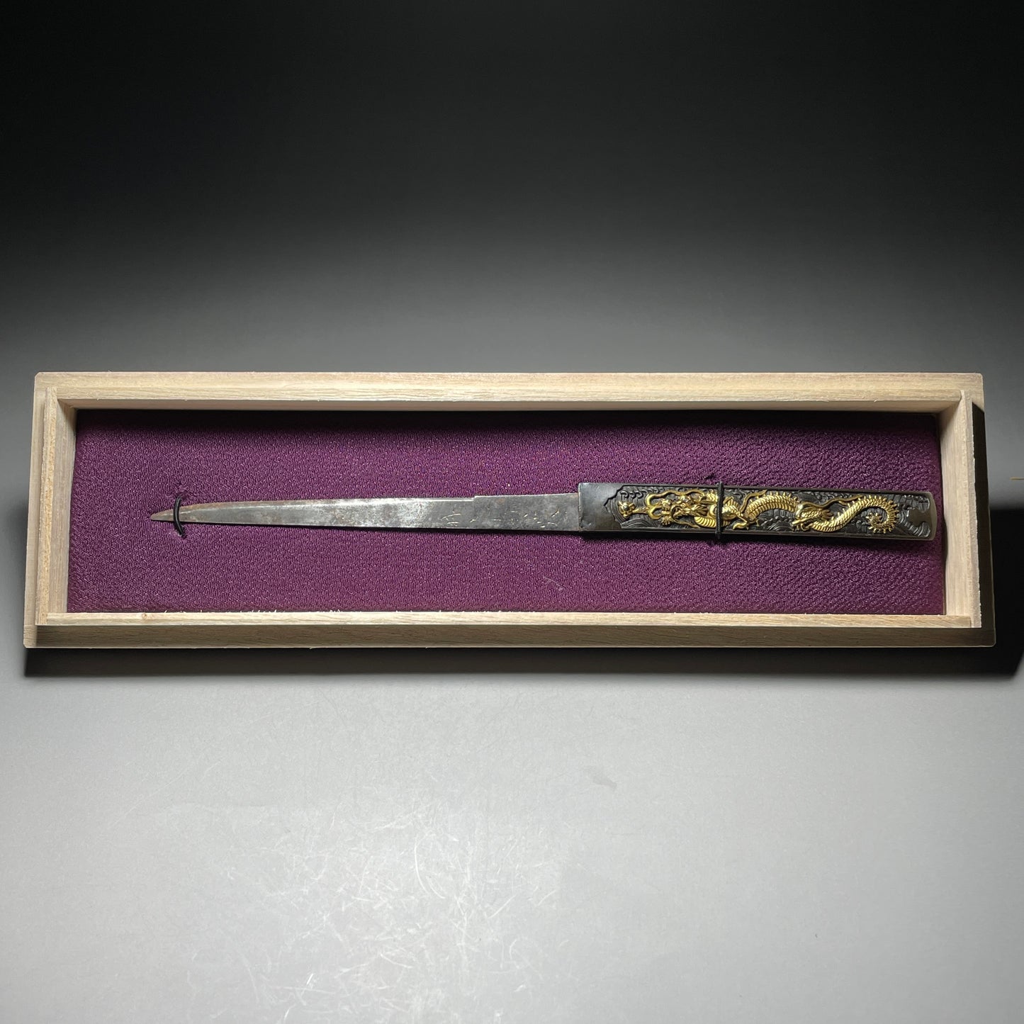 Tamaoiryu Dragon KOZUKA, Shakudo back, Edo period, with BOX