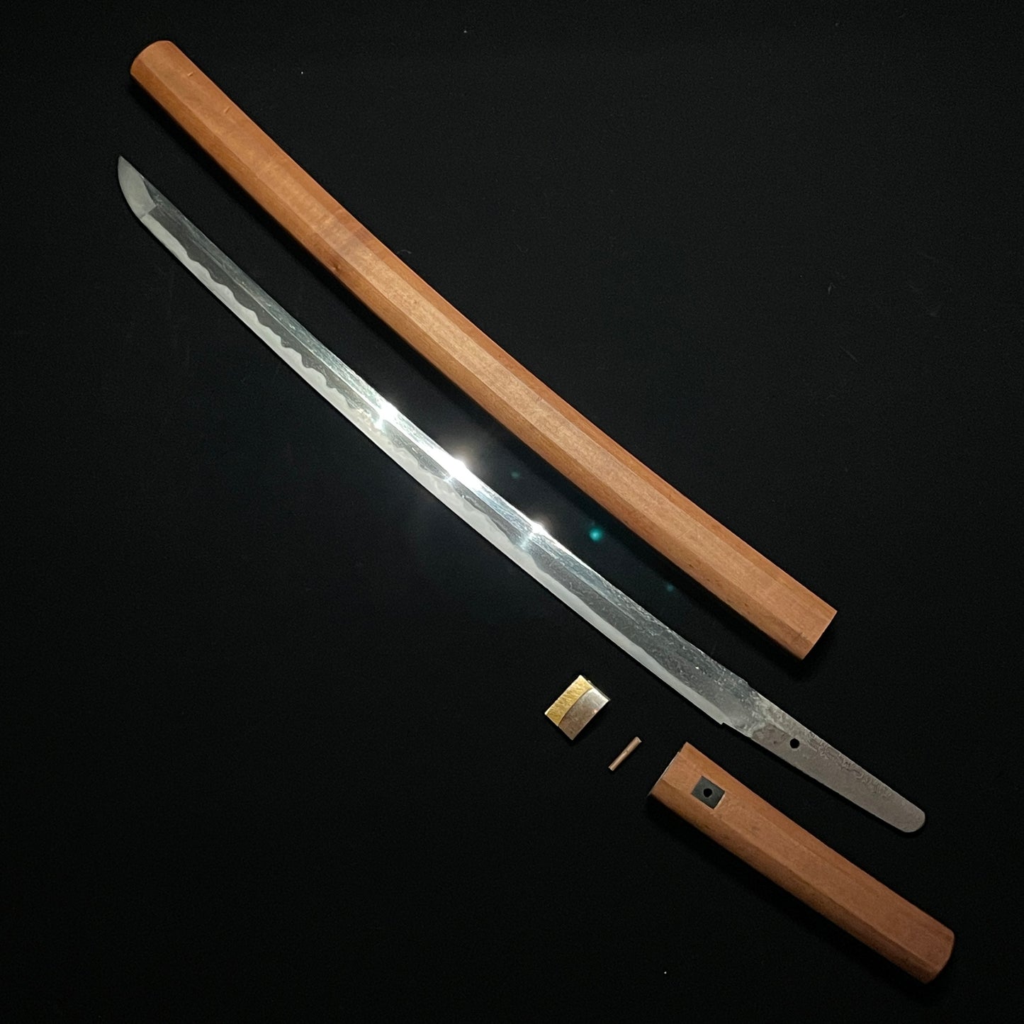 Hizenju Tadayoshi signed WAKIZASHI, Edo period