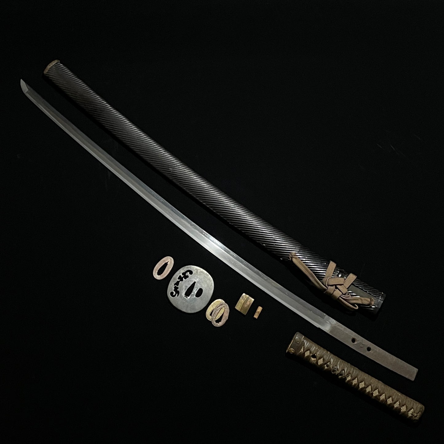 Authentic Black KATANA, Rai Kunitsugu signed, Kizamizaya, Fish Menuki