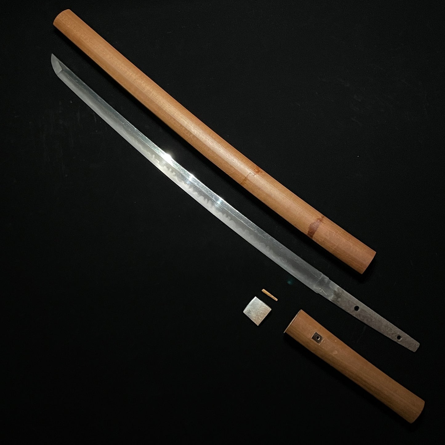 Echizen Choji-Midareba WAKIZASHI, 越前 signed, NBTHK Shinsa paper