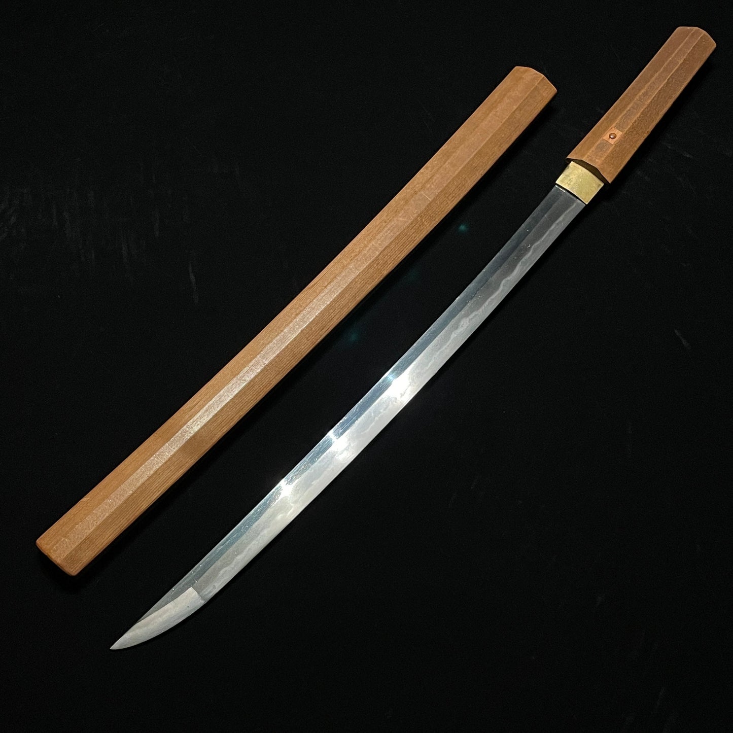 Ookissaki Wakizashi in Shirasaya, 久國 Hisakuni signed, Edo period