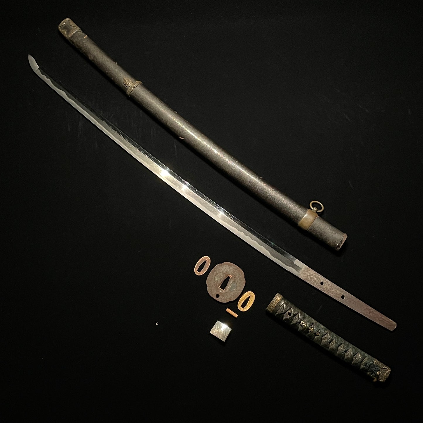 Handachi Koshirae Black KATANA, Brass Fittings, Edo period mumei