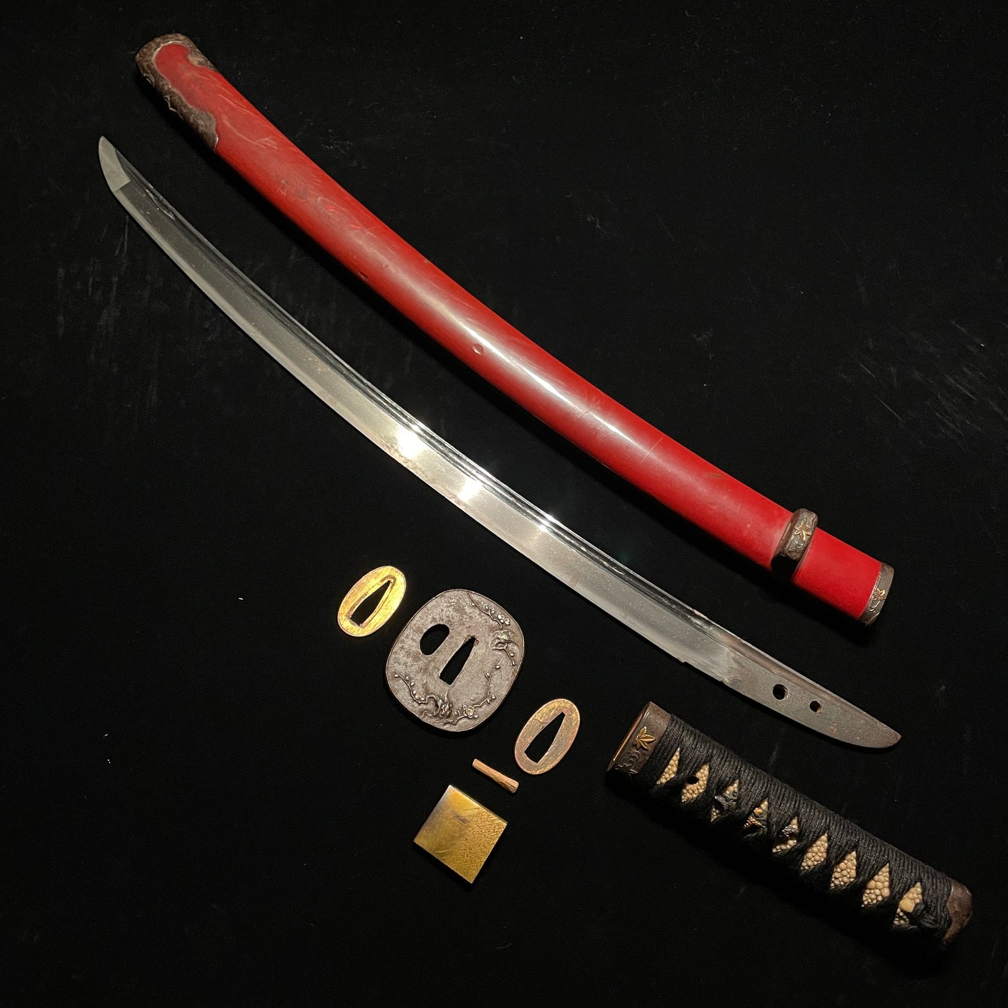 Red Wakizashi, Soshu 相州 signed, 流水に紅葉  Fittings, Plum TSUBA