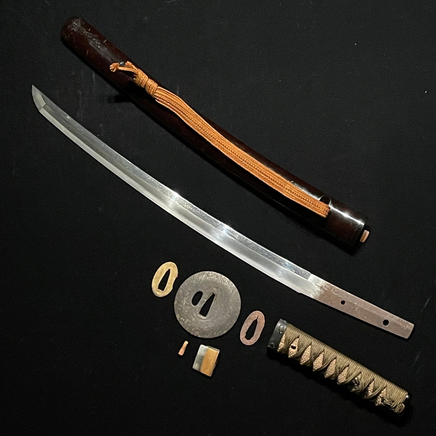 Wakizashi with KOZUKA, 盛 Mori signed, Edo period