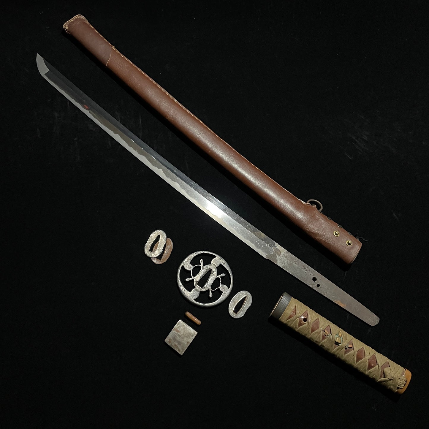 Ryakushiki SHORT GUNTO 略式短寸軍刀 Minamoto signed, Japanese Military Sword