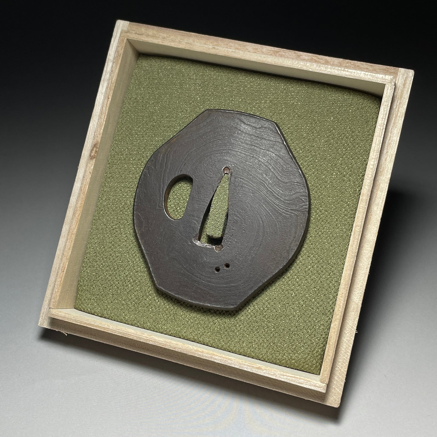 Neri-TSUBA 練り鍔, Udenuki-Ana, Edo period, Iron back, 73x66x5.1mm 132g