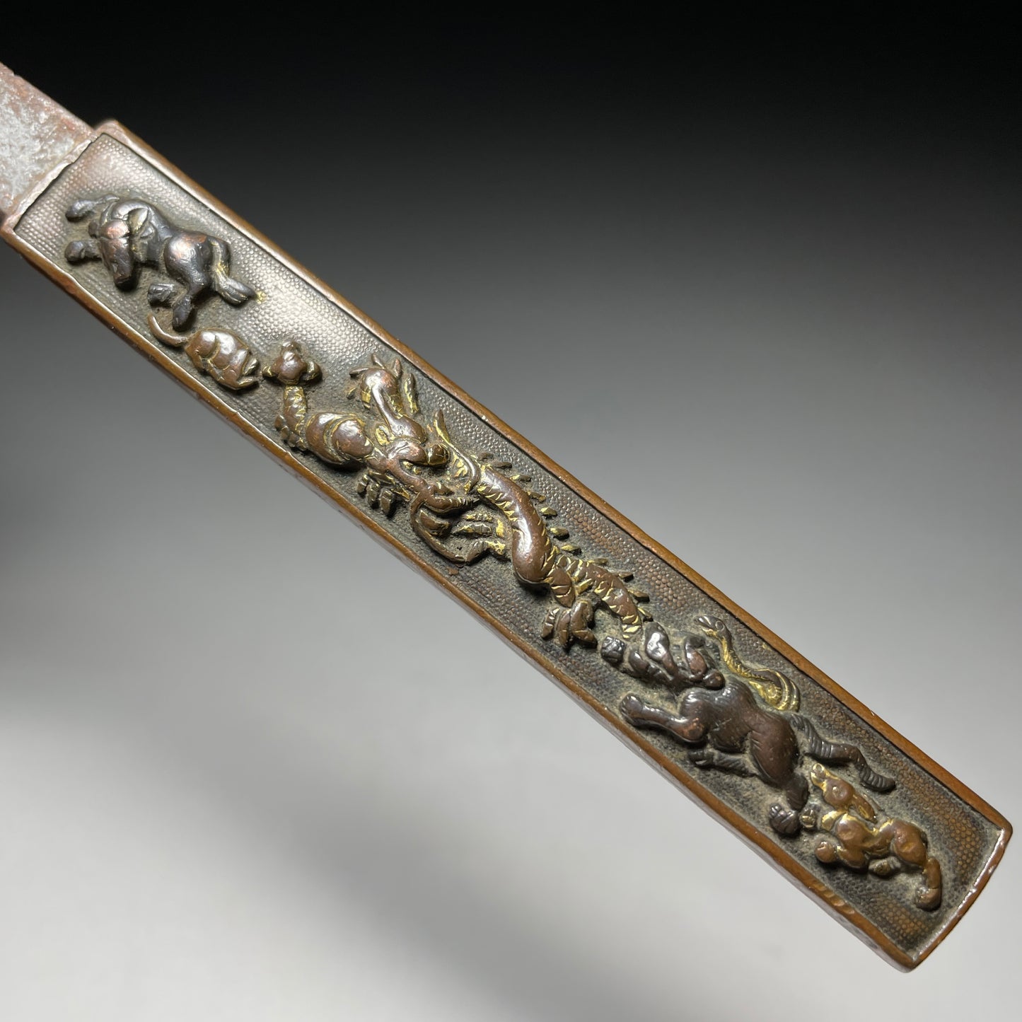 Dragon and Lion Kozuka, 龍唐獅子小柄, Edo period