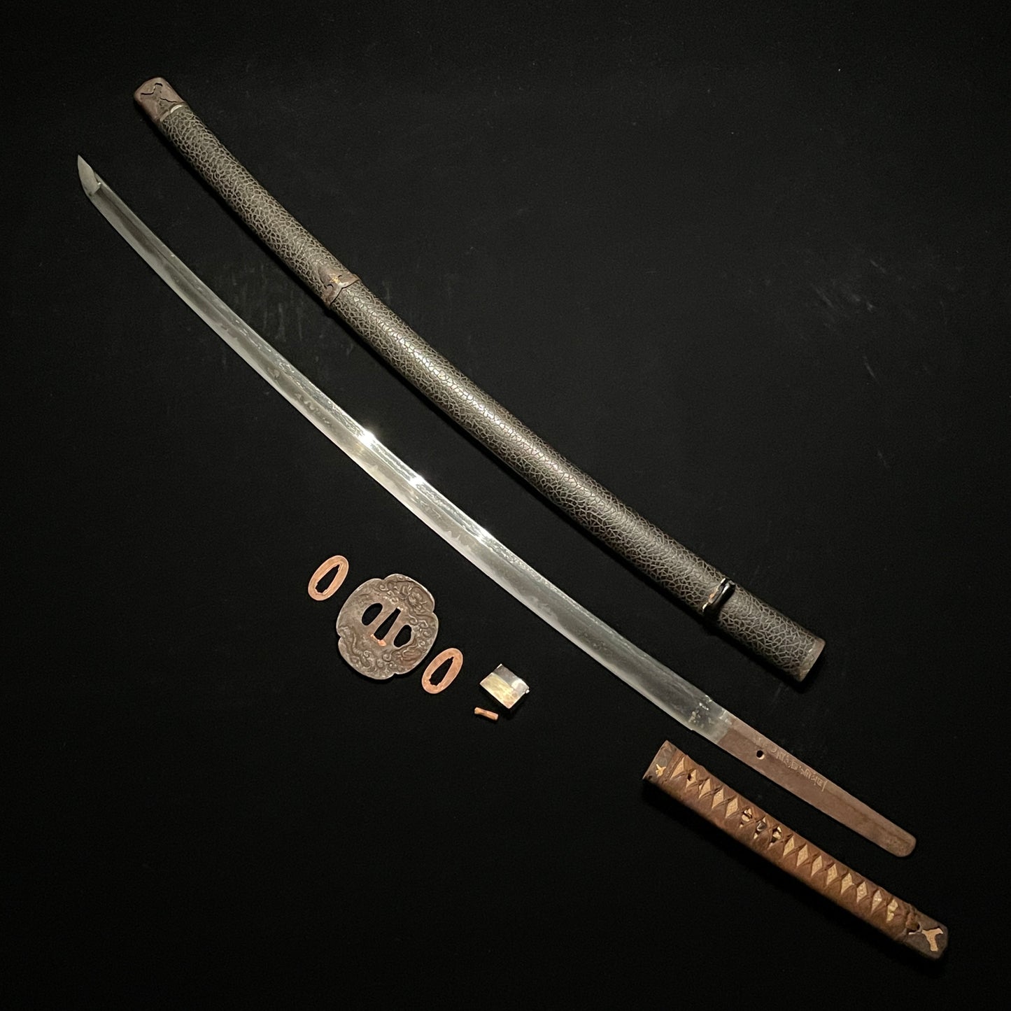 Handachi Koshirae KATANA, Kanemoto 5dai Kanenao 兼元五代目兼直 signed, Early Edo period