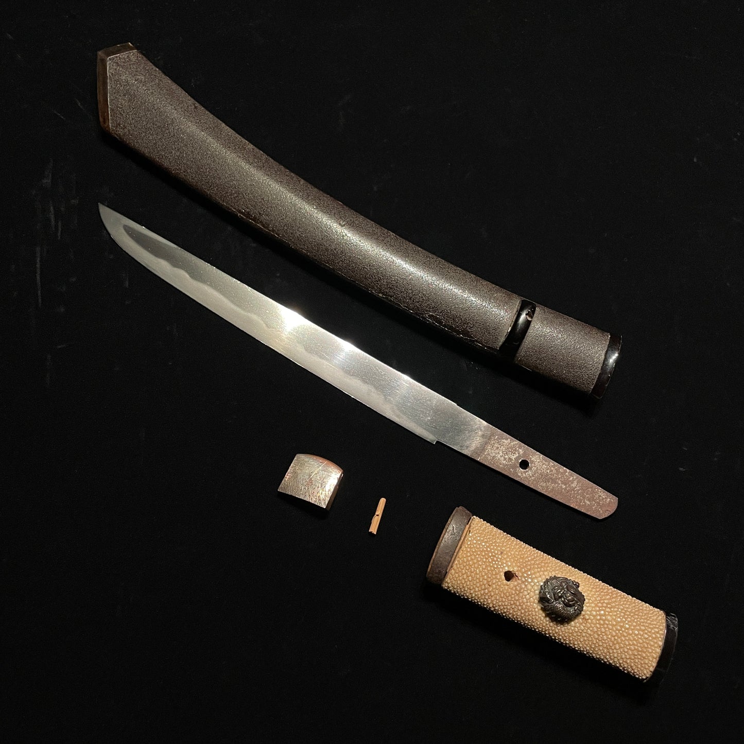 Rare Style Omeshi-Koshirae 御召拵 Tanto, Edo period mumei