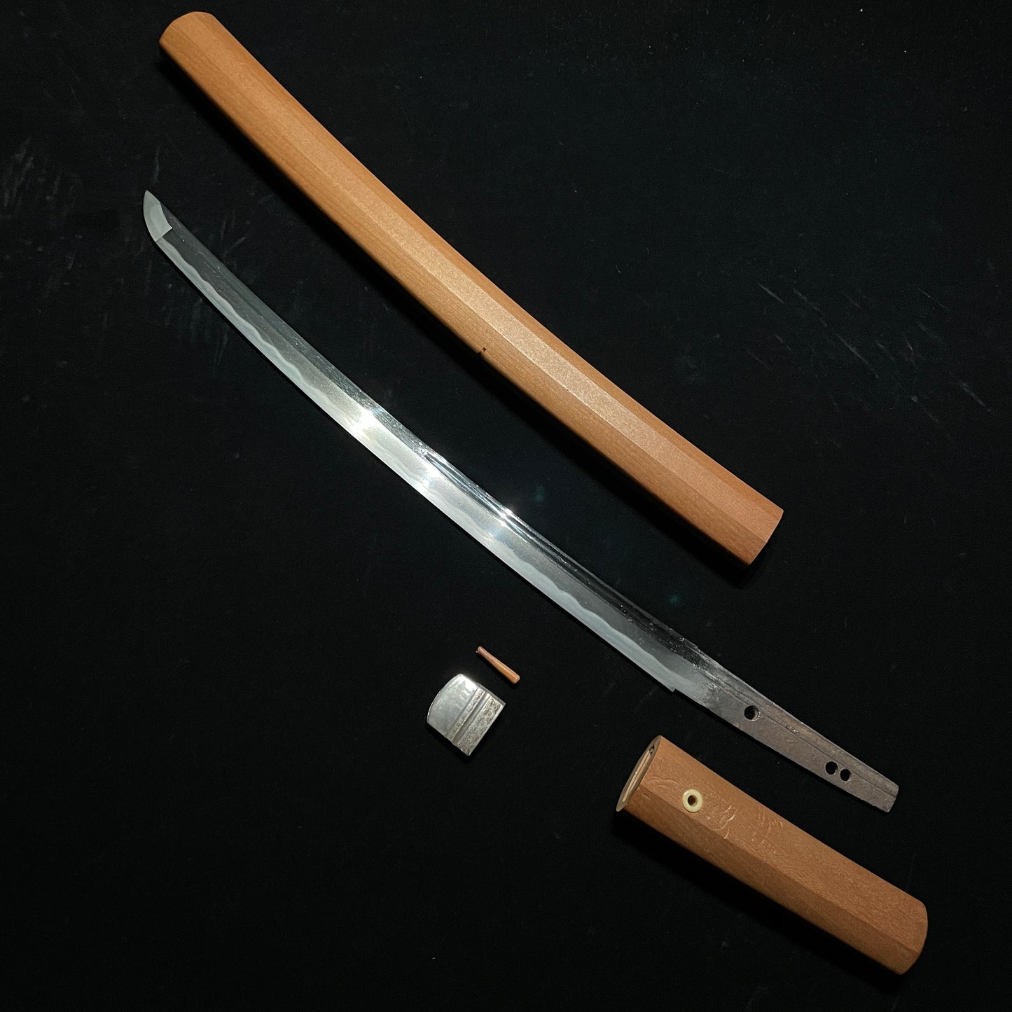 Gunome Hamon WAKIZASHI, Kakitoshi 掻き通し, Muromachi period mumei