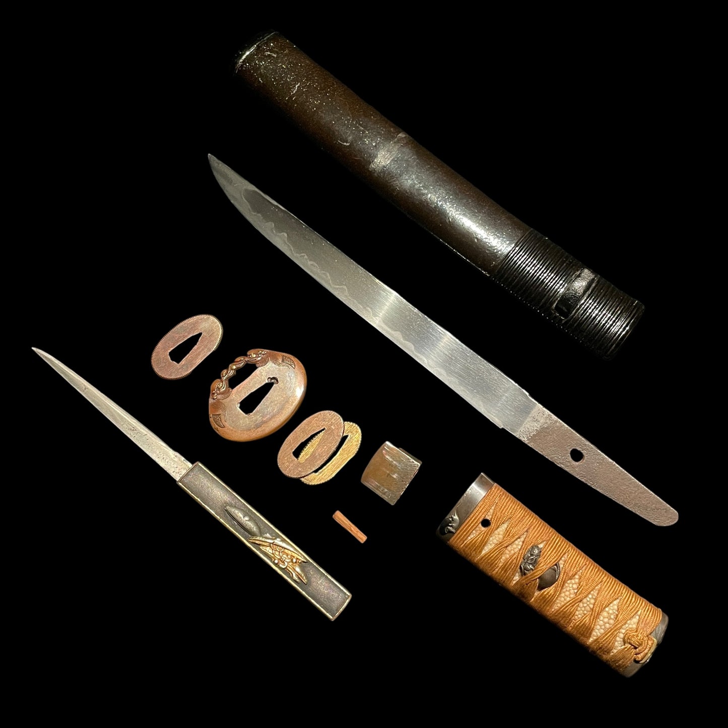 Interesting Fittings TANTO with KOZUKA, Thick Blade, Edo period mumei