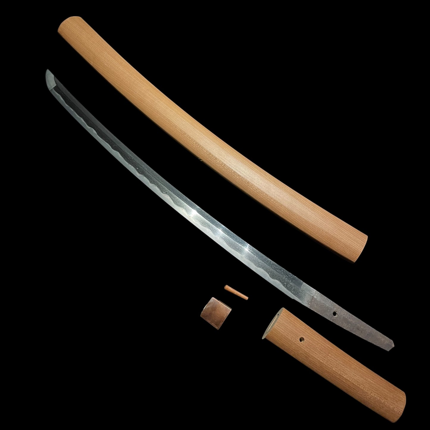 Gunomemidare 互目乱 Polished WAKIZASHI, Edo period mumei